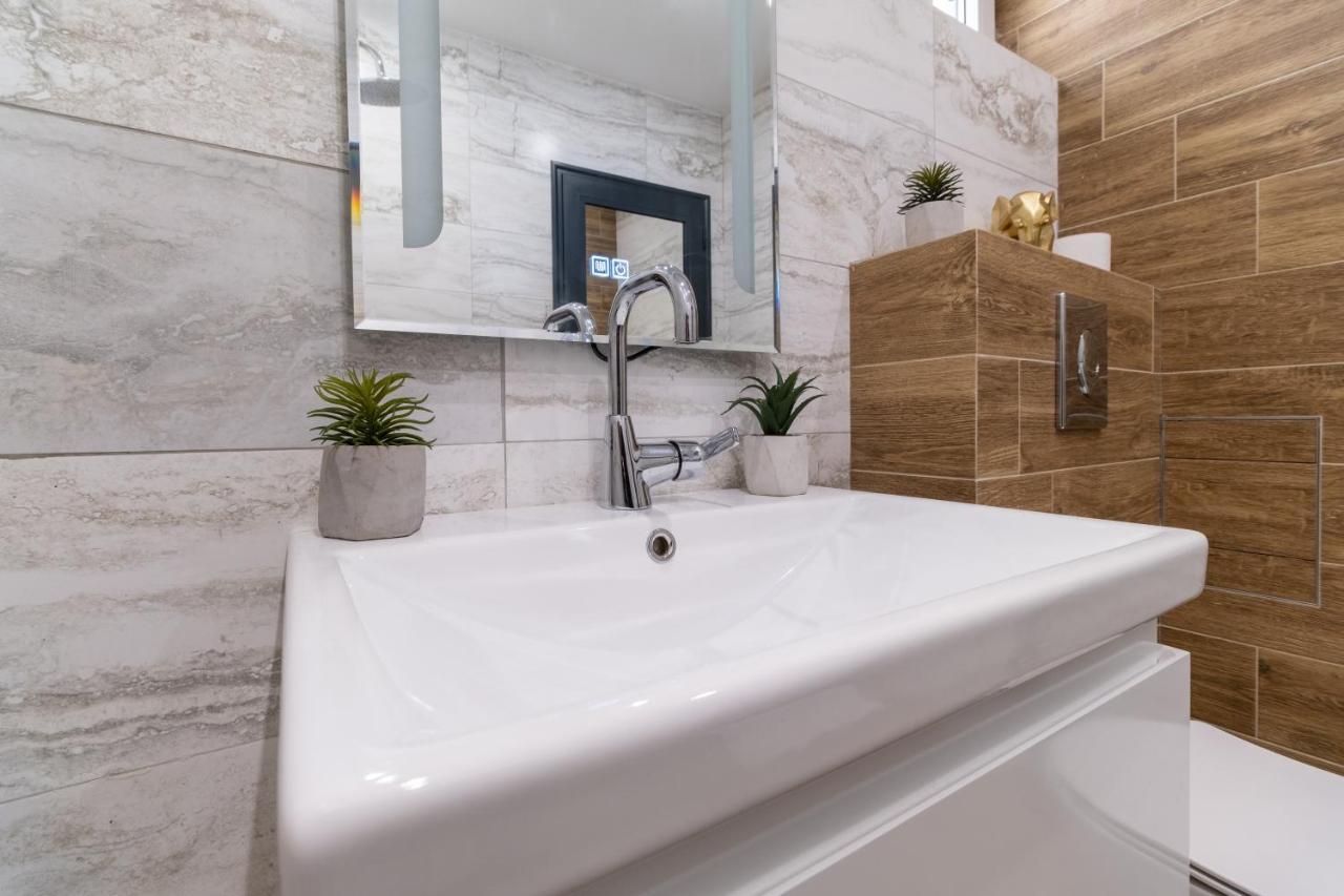 Chic 1Br Apartment With Balcony In Plovdiv Exterior foto